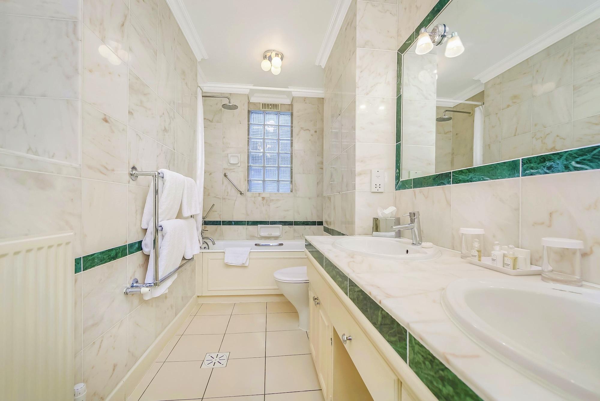 44 Curzon Street By Mansley 4* Лондон